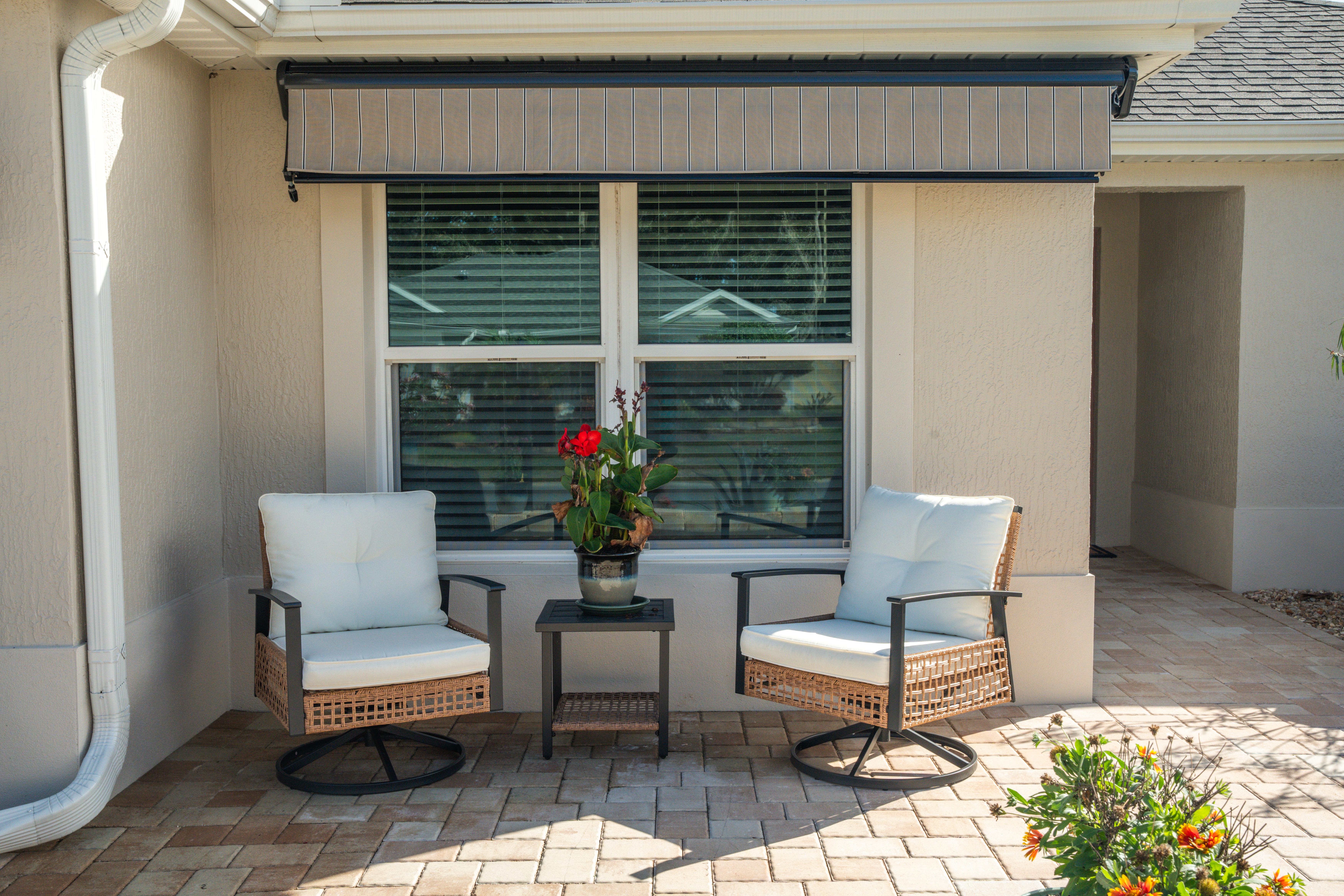 Awning Crossarm Bronze Housing Putty Regimental Fabric Straight Valance Closed