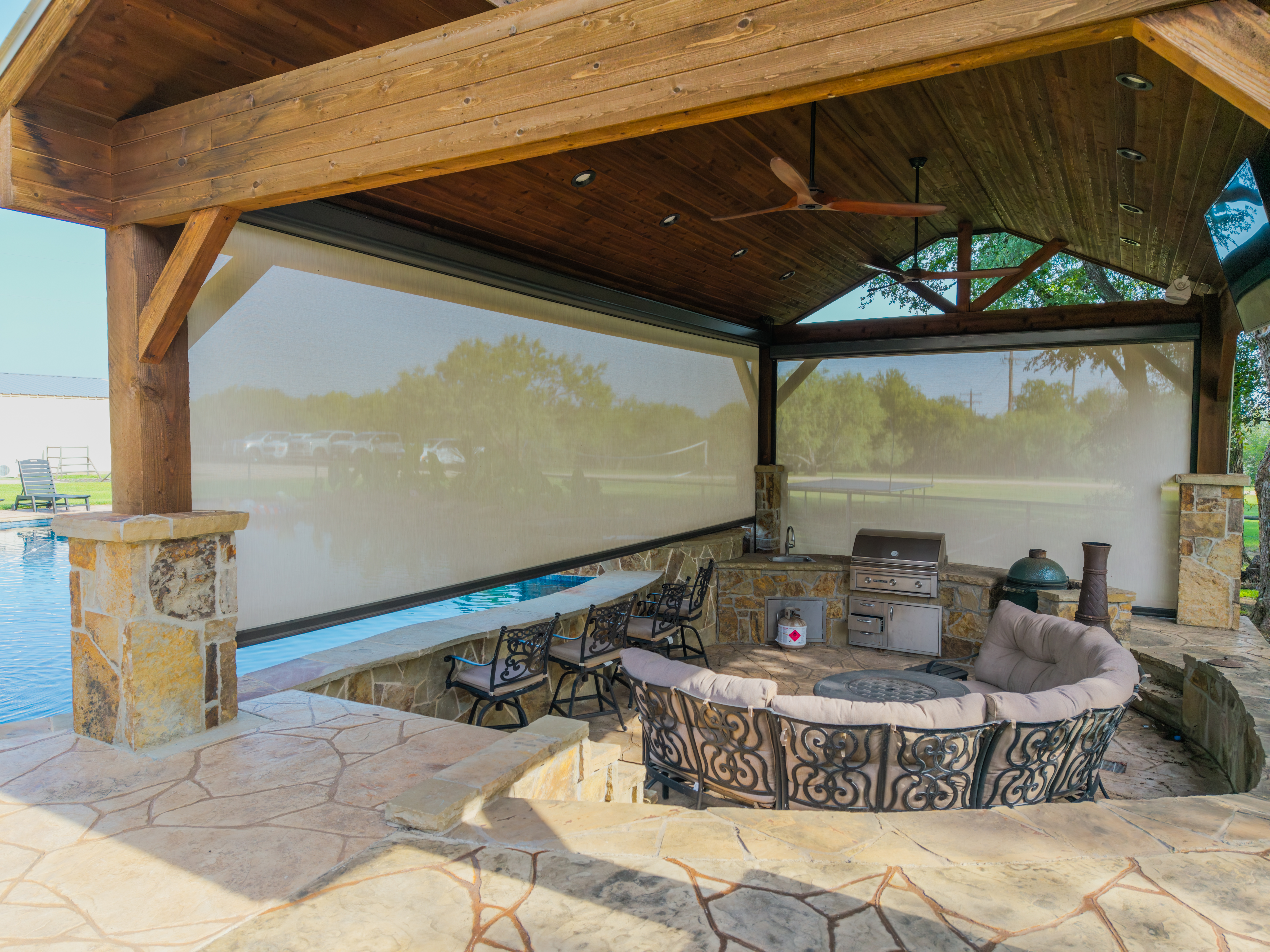 Residential Screens White Fabric Wood Brick Pergola Pool Interior View 2