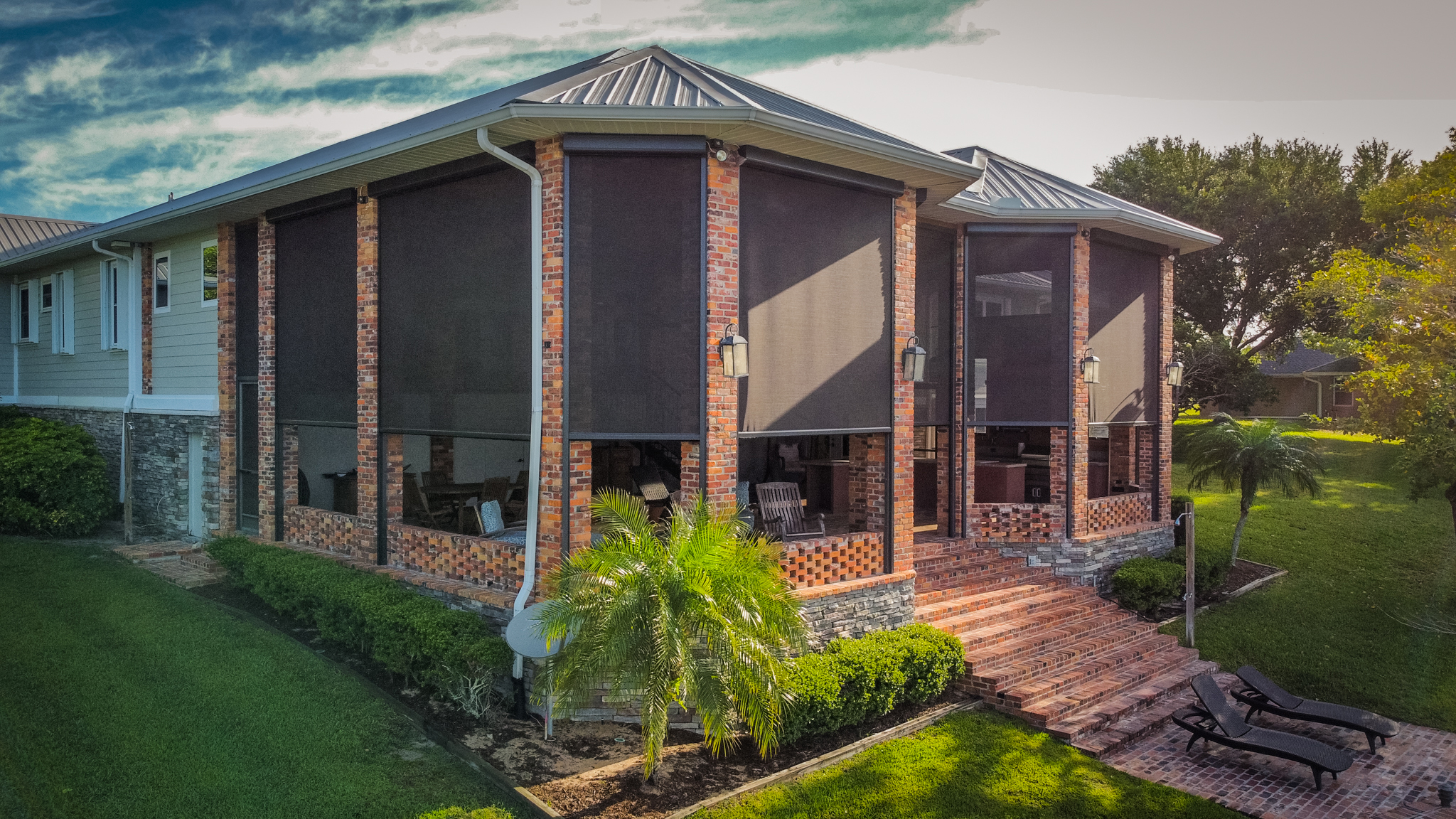 Screens residential exterior multiple brick palm